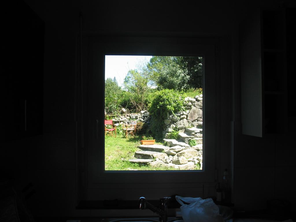 Casa In Koenigs Garten Intragna Buitenkant foto